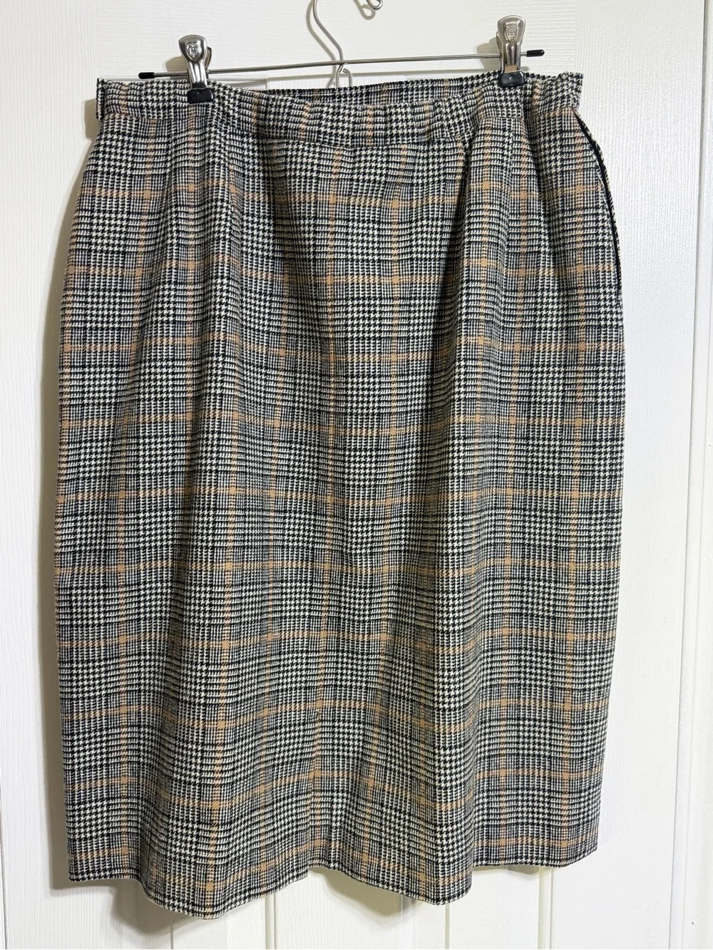 Vintage Pendleton 100% virgin wool skirt suit set plaid tartan black tan size 10